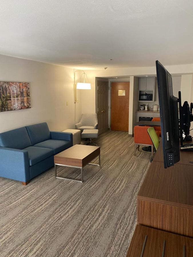 Wingate By Wyndham Lafayette Airport Hotel Exterior photo